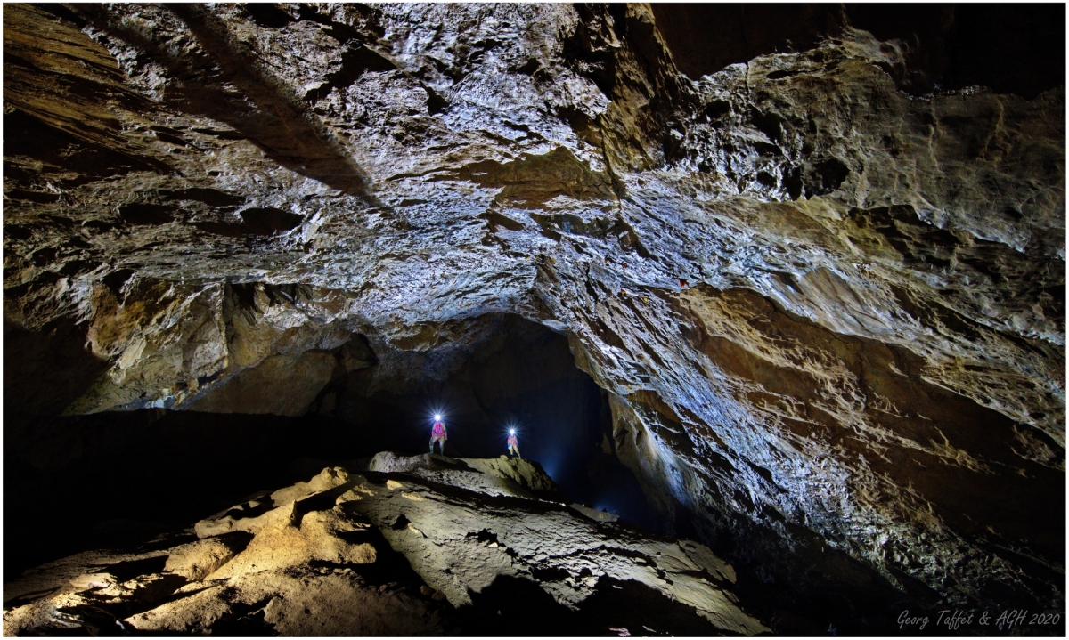 H&ouml;lloch Lehmberghalle